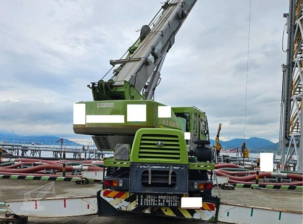 2008 Kato KR25HV-7 Rough Terrain Crane for sale — view 3