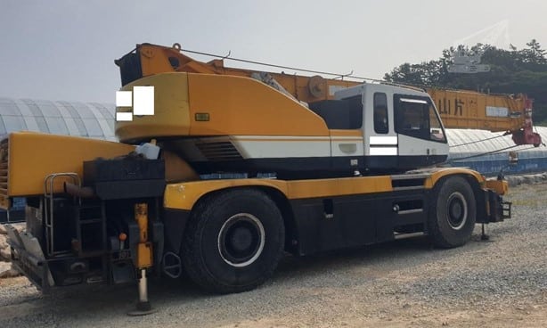 1996 Kato KR50H Rough Terrain Crane for sale — view 3