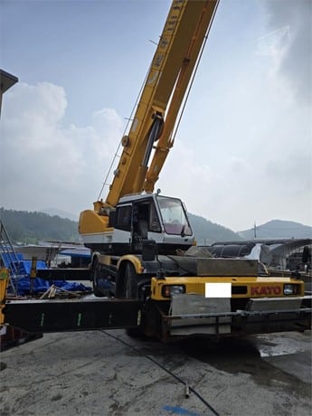 1996 Kato KR50H Rough Terrain Crane for sale — view 4