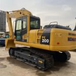 2023 Komatsu PC200-8 Excavator - Crawler for sale — view 3