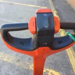 2015 Linde Pallet Truck for sale — view 4