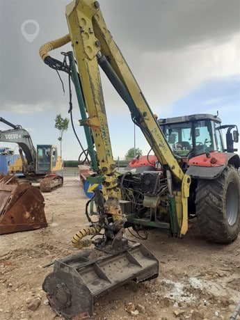 2008 Massey Ferguson Tractor - Wheel for sale — view 2