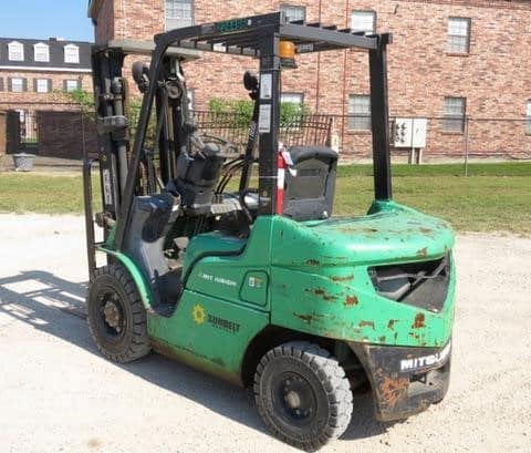 2008 Mitsubishi FD25N Gas Forklift for sale — view 3