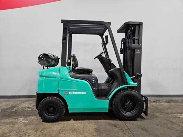 2016 Mitsubishi FG25N Gas Forklift for sale — view 5
