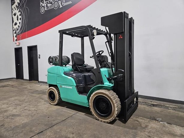 2012 Mitsubishi FG30N Gas Forklift for sale — view 5