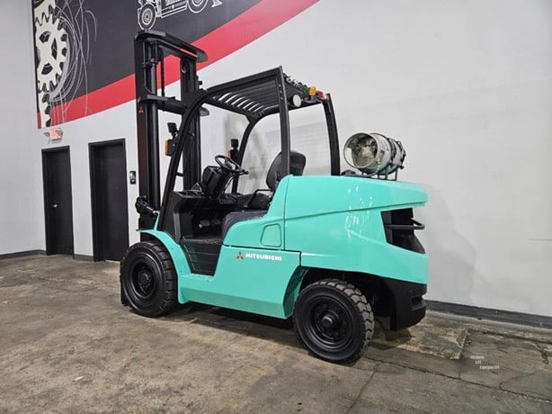2019 Mitsubishi FG45N Gas Forklift for sale — view 2