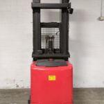 2015 Raymond 540V140 Order Picker for sale — view 3