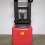 2015 Raymond 540V140 Order Picker for sale — view 3