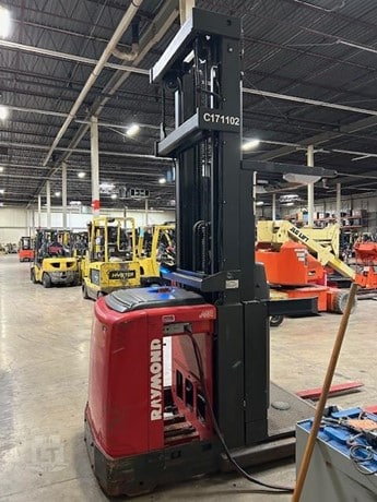 2015 Raymond Scissorlift for sale — view 4