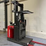 Raymond Scissorlift for sale — view 5