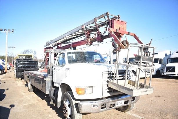 1995 Skyhoist SR53 Aerial Platform Lift Truck for sale