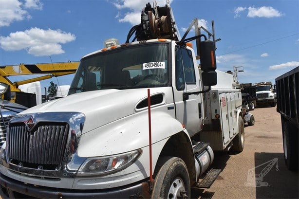 2011 Terex Digger Derrick - Mounted for sale — view 2