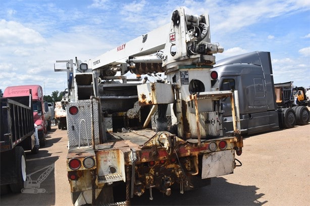 2011 Terex Digger Derrick - Mounted for sale — view 3