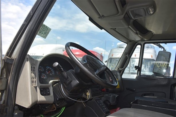 2011 Terex Digger Derrick - Mounted for sale — view 4