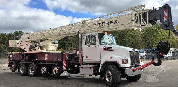 2016 Terex Boom Truck - Mounted for sale — view 3