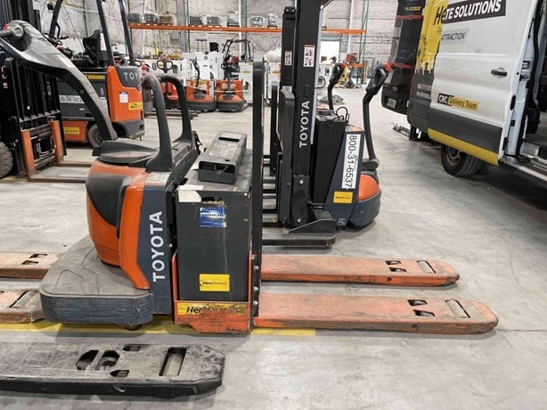 2021 Toyota 8HBE40 Pallet Truck for sale