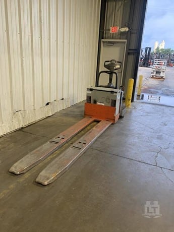 2015 Toyota 8HBE40 Pallet Truck for sale — view 2