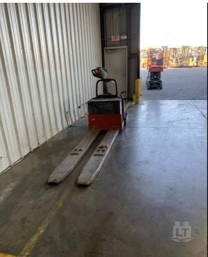 2014 Toyota 8HBE40 Pallet Truck for sale — view 2