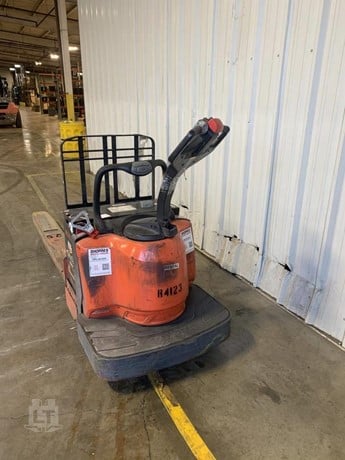 2014 Toyota 8HBE40 Pallet Truck for sale — view 3