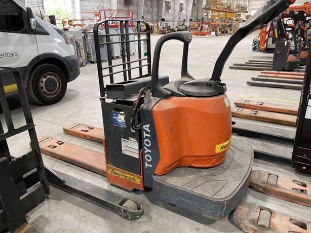 2021 Toyota 8HBE40 Pallet Truck for sale — view 3