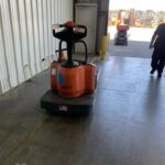 2014 Toyota 8HBW23 Pallet Truck for sale — view 2