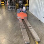 2014 Toyota 8HBW23 Pallet Truck for sale — view 3