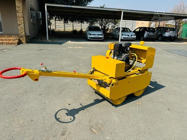 2005 Vibromax Road - Compactor - Walk for sale — view 2