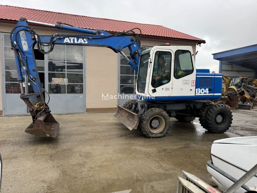 2000 Atlas Excavator - Wheel for sale — view 2