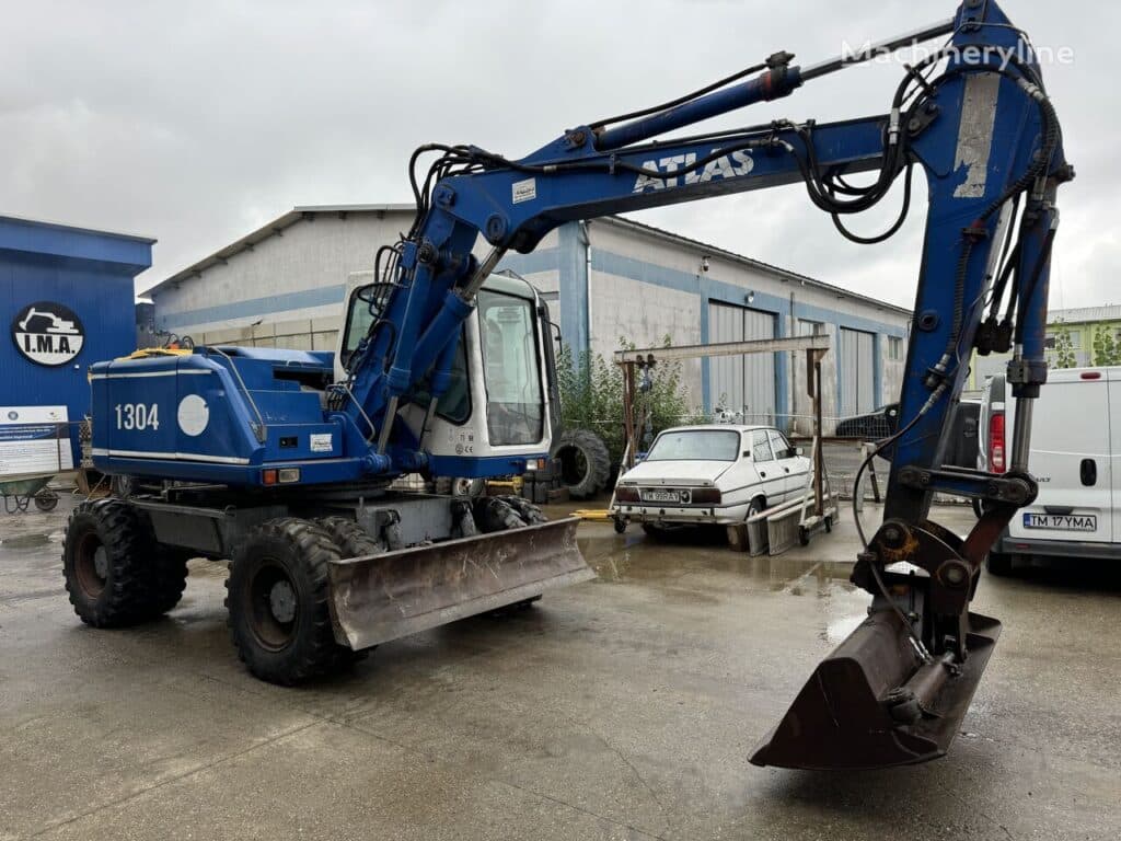 2000 Atlas Excavator - Wheel for sale — view 3