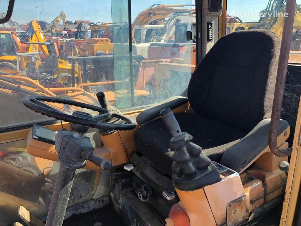1994 Case 888 II Excavator - Wheel for sale — view 4