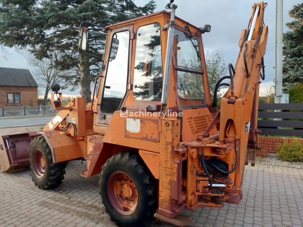 1987 FAI Loader - Backhoe for sale — view 3