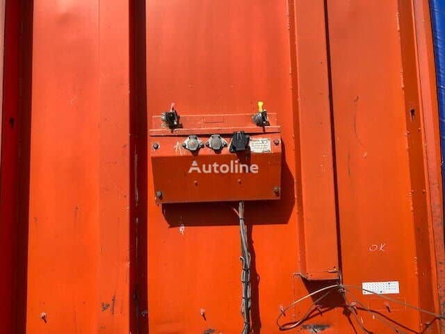 Fruehauf Semi Trailer - Curtainside for sale — view 3