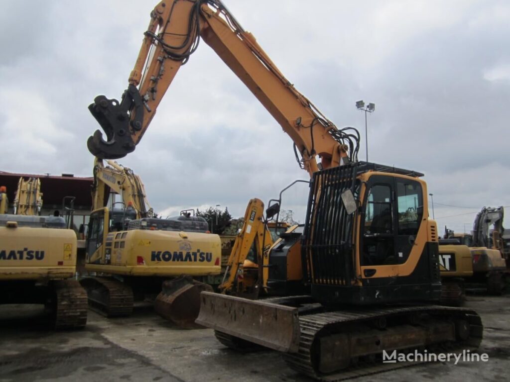 2014 Hyundai Excavator - Tracked for sale