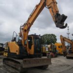 2014 Hyundai Excavator - Tracked for sale — view 2