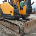2014 Hyundai Excavator - Tracked for sale — view 4