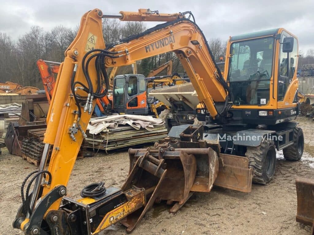 2019 Hyundai Robex 55W-9A Excavator - Wheel for sale