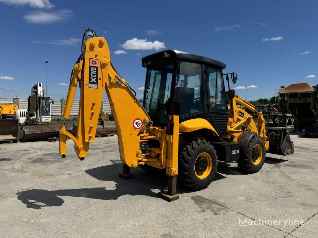 2013 JCB Loader - Backhoe for sale — view 2