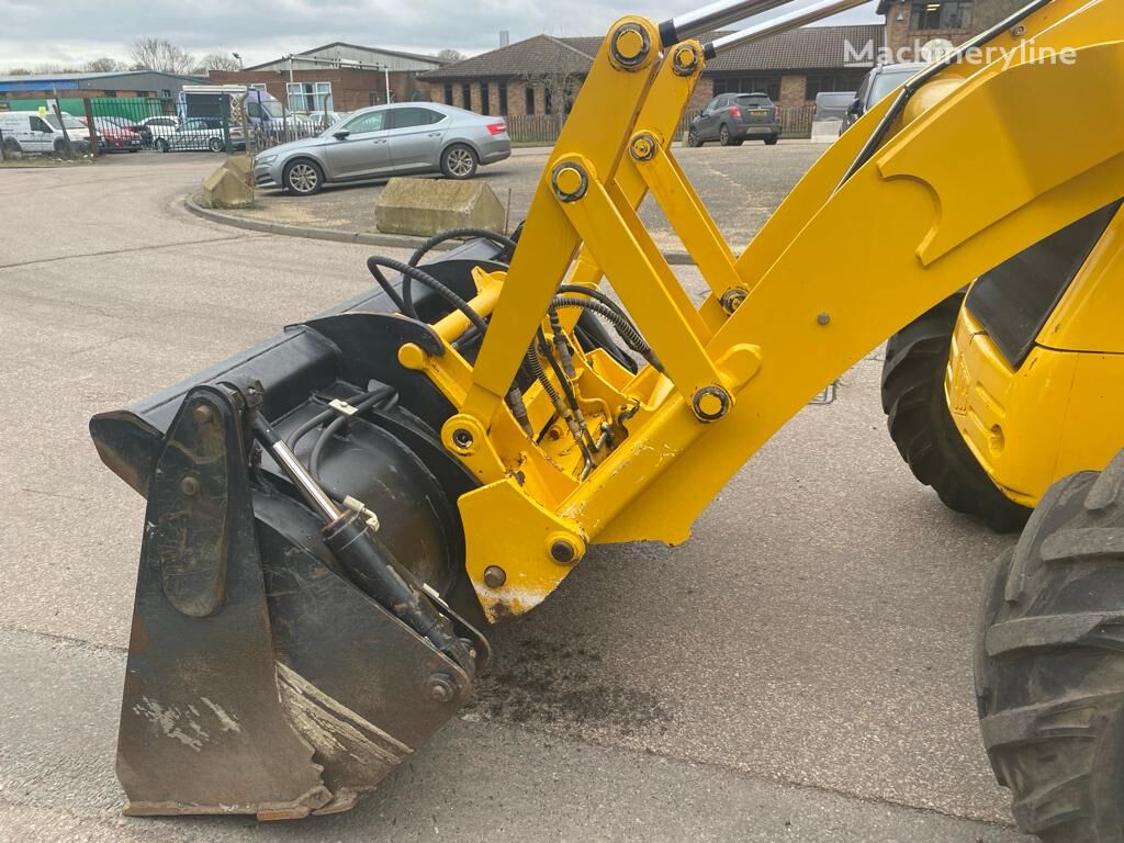 2011 JCB Loader - Backhoe for sale — view 2