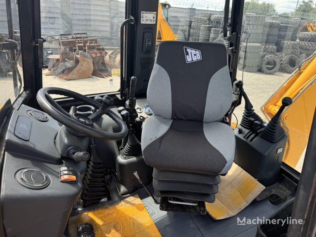 2013 JCB Loader - Backhoe for sale — view 3