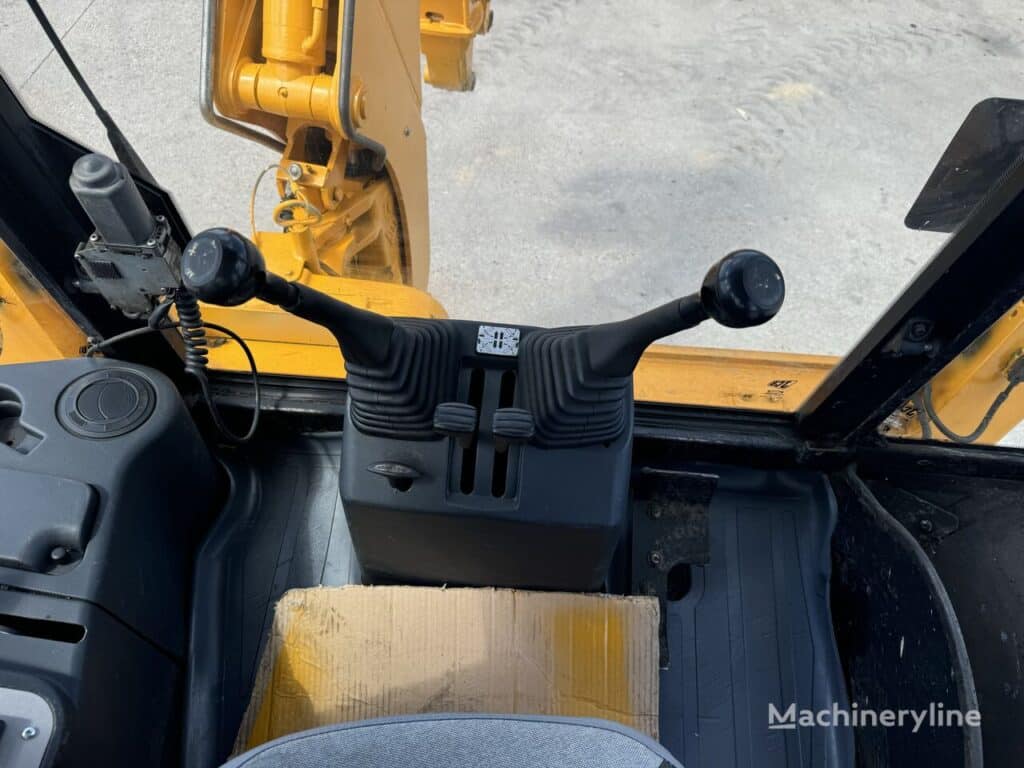 2013 JCB Loader - Backhoe for sale — view 5