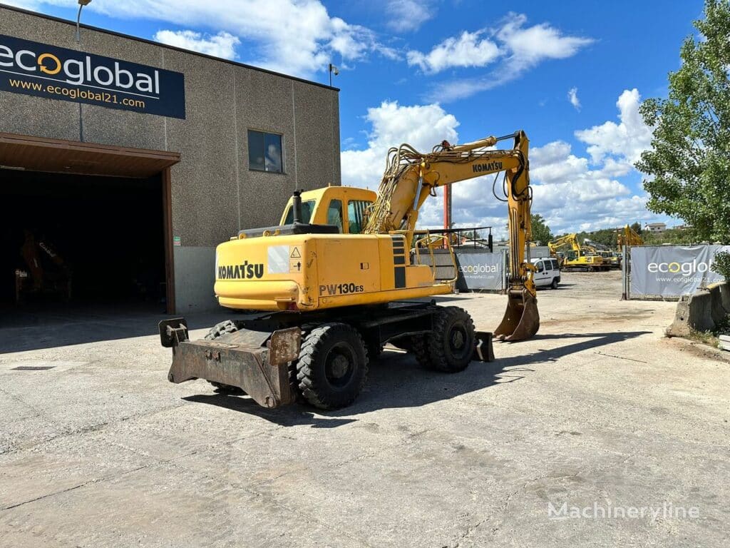 2000 Komatsu Excavator - Wheel for sale — view 5
