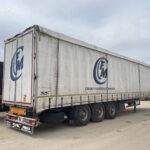 2010 Leciñena Semi Trailer - Curtainside for sale — view 3