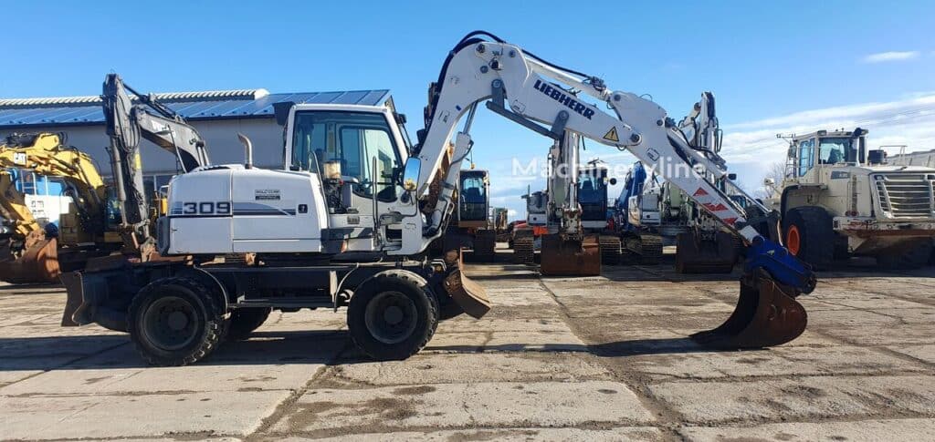 2010 Liebherr A309 Litronic Excavator - Wheel for sale — view 4