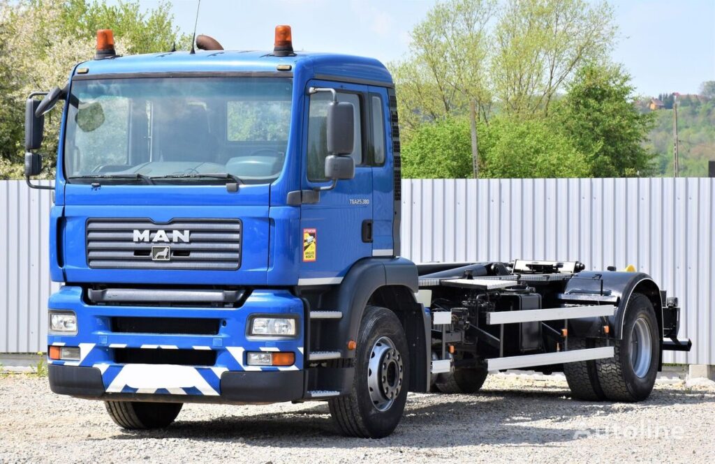 MAN TGA 18.310 Hook Lift Truck for sale — view 4