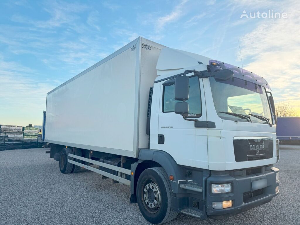 2010 MAN Refrigerated Truck for sale
