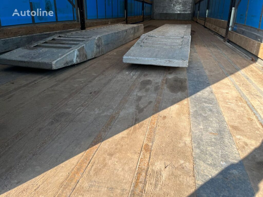 Nordic Trailers Semi Trailer - Curtainside for sale — view 5