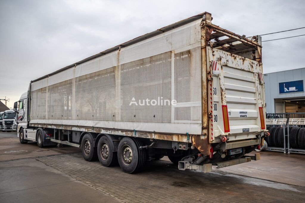 2000 Trouillet Semi Trailer - Curtainside for sale — view 4