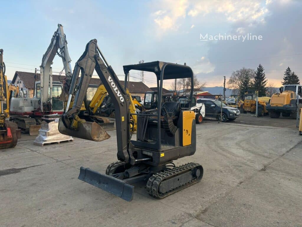 2016 Volvo Excavator - Mini for sale — view 3