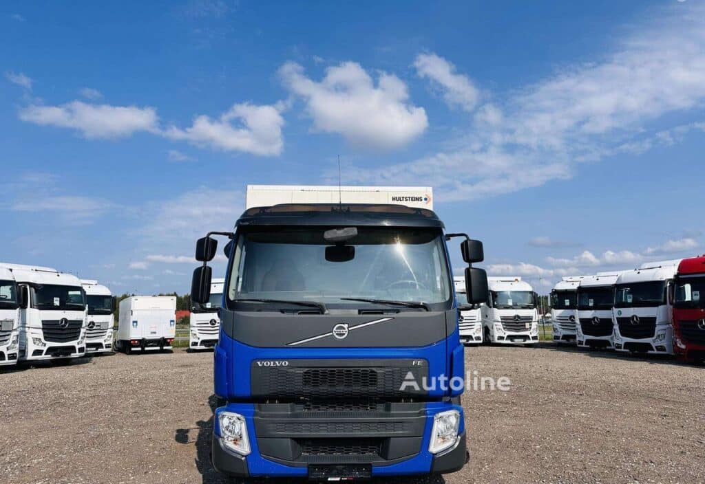 2015 Volvo Refrigerated Truck for sale — view 2