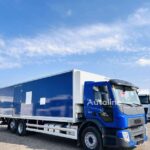 2015 Volvo Refrigerated Truck for sale — view 3